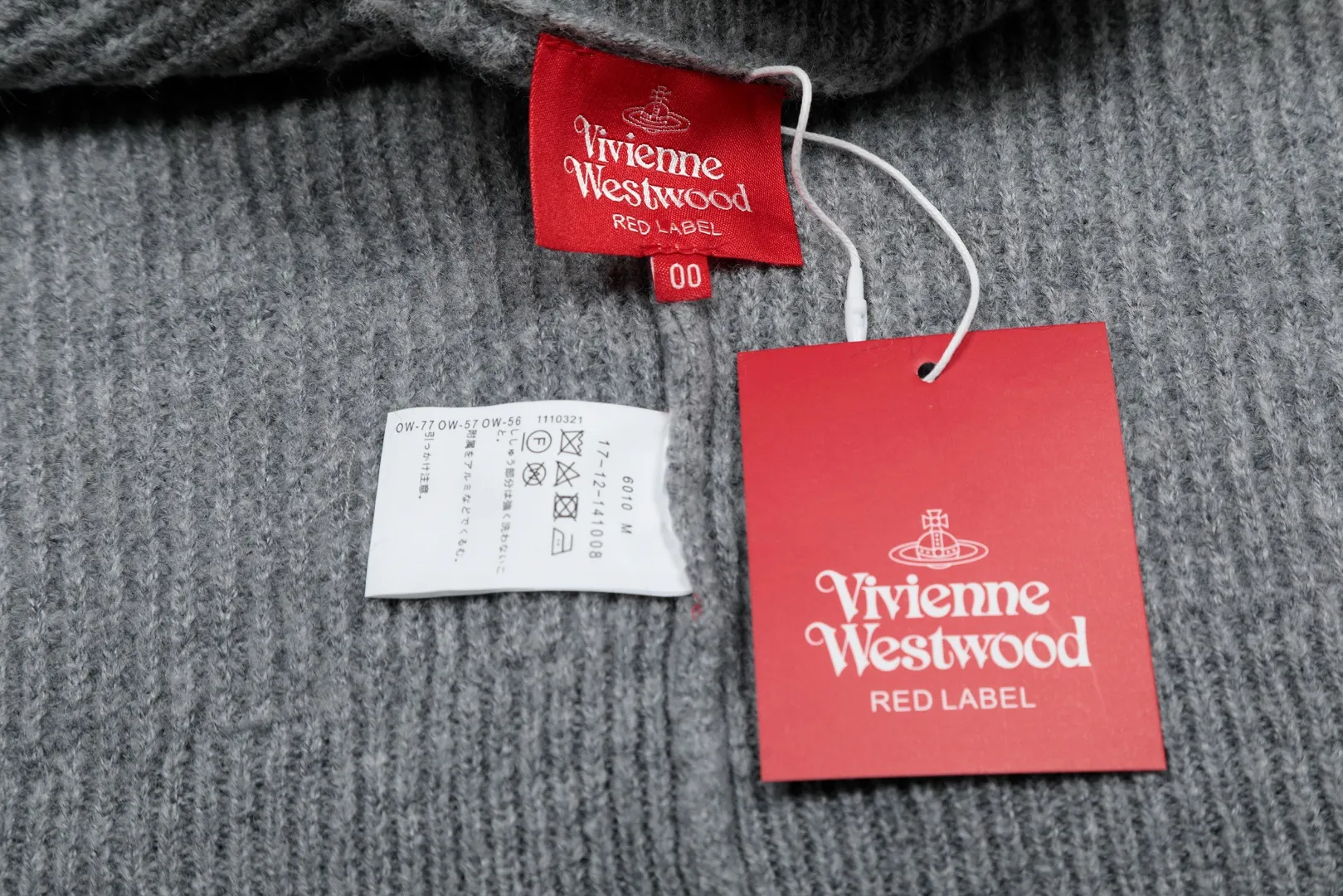 VIVI145# vivienne west wood 25 spring new three-color wool embroidered design cardigan Size: 1 yard (90-110 pounds) 2 yards (110-130 pounds) 3 yards (130-150 pounds) Color: gray yellow pink